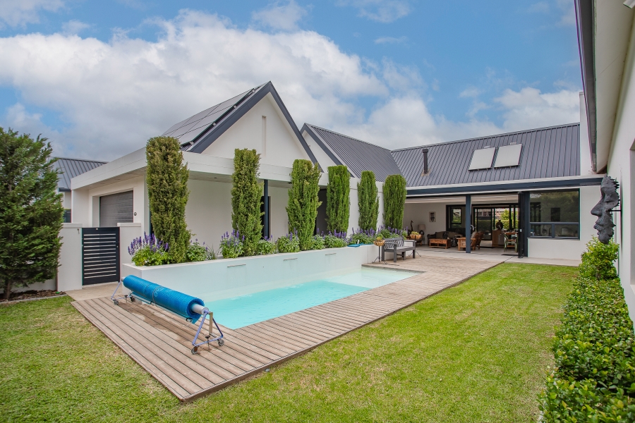4 Bedroom Property for Sale in Val De Vie Estate Western Cape